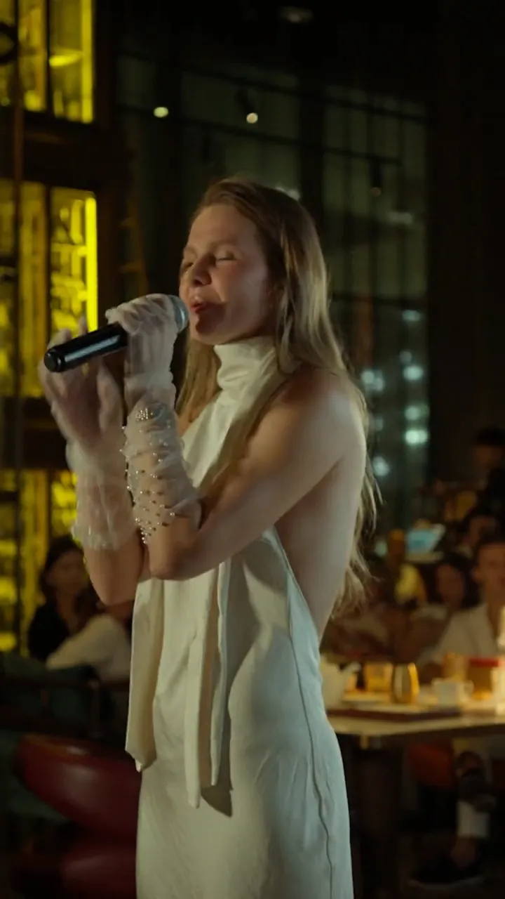 Marina Malina performing at an elegant private event